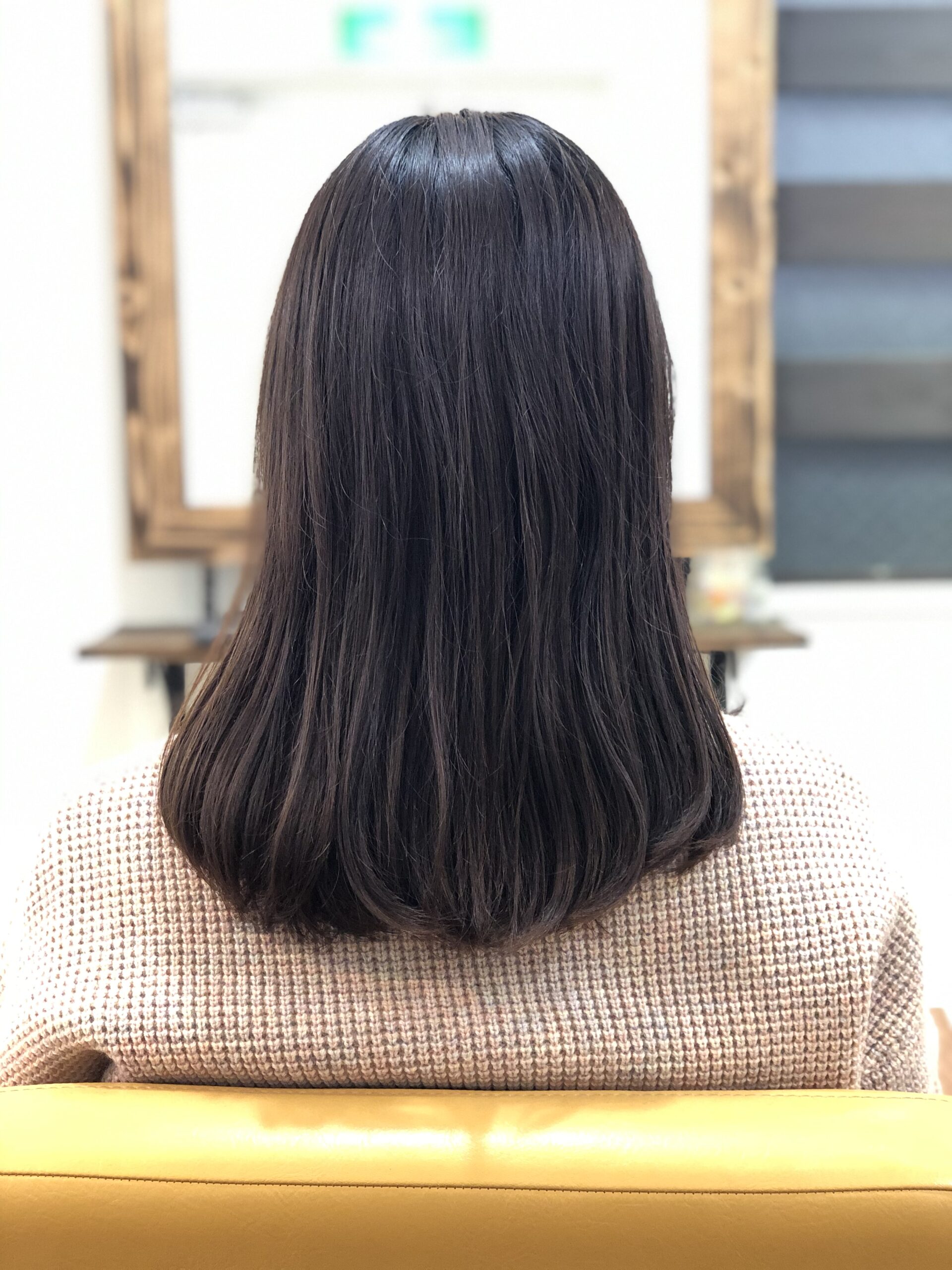ブログ見てのご来店 実習があるから暗くしなくちゃいけないので地毛に戻したい Liss 恵比寿 フリーランス美容師のみの美容室 代表 渡辺真一 地毛に戻す美容師 コンプレックス お悩み相談